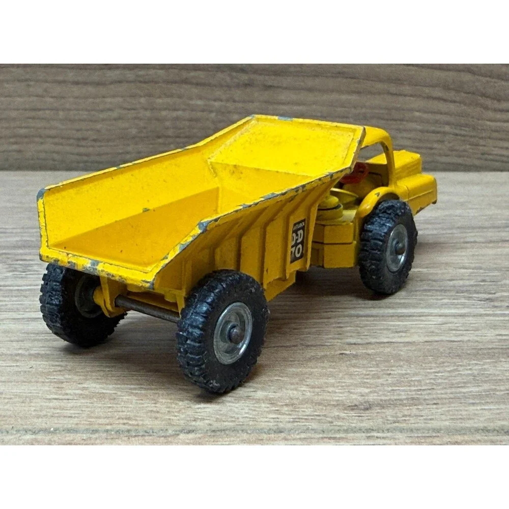Lesney Matchbox No. 10 Dinkum Dumper Major Pack 1:64 - Vintage